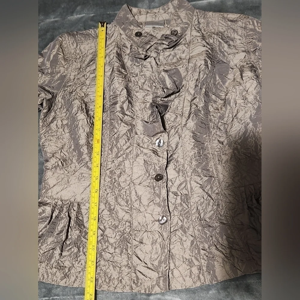 Chicos Jacket Size 0 Crinkled Sheen Jolena 3/4 Sleeve Open Front Egyptian Sand - Picture 6 of 8